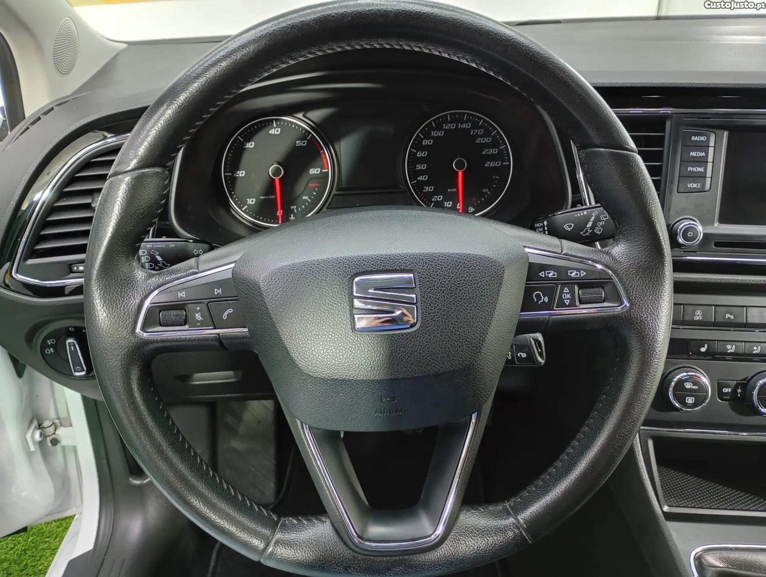 SEAT Leon Lindo impecável — fotografia 12