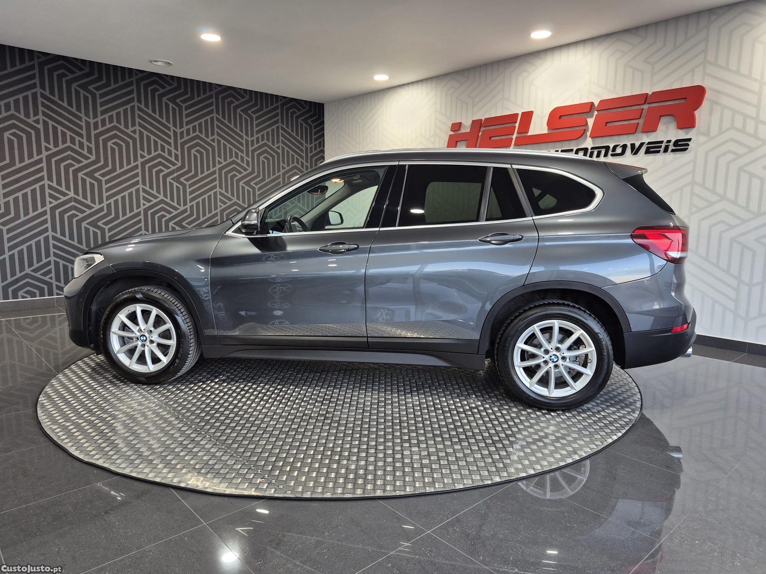 BMW X1 16 d sDrive Auto — fotografia 9