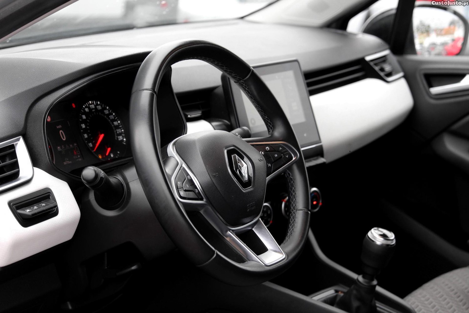 Renault Clio 1.0 TCe Evolution — fotografia 20