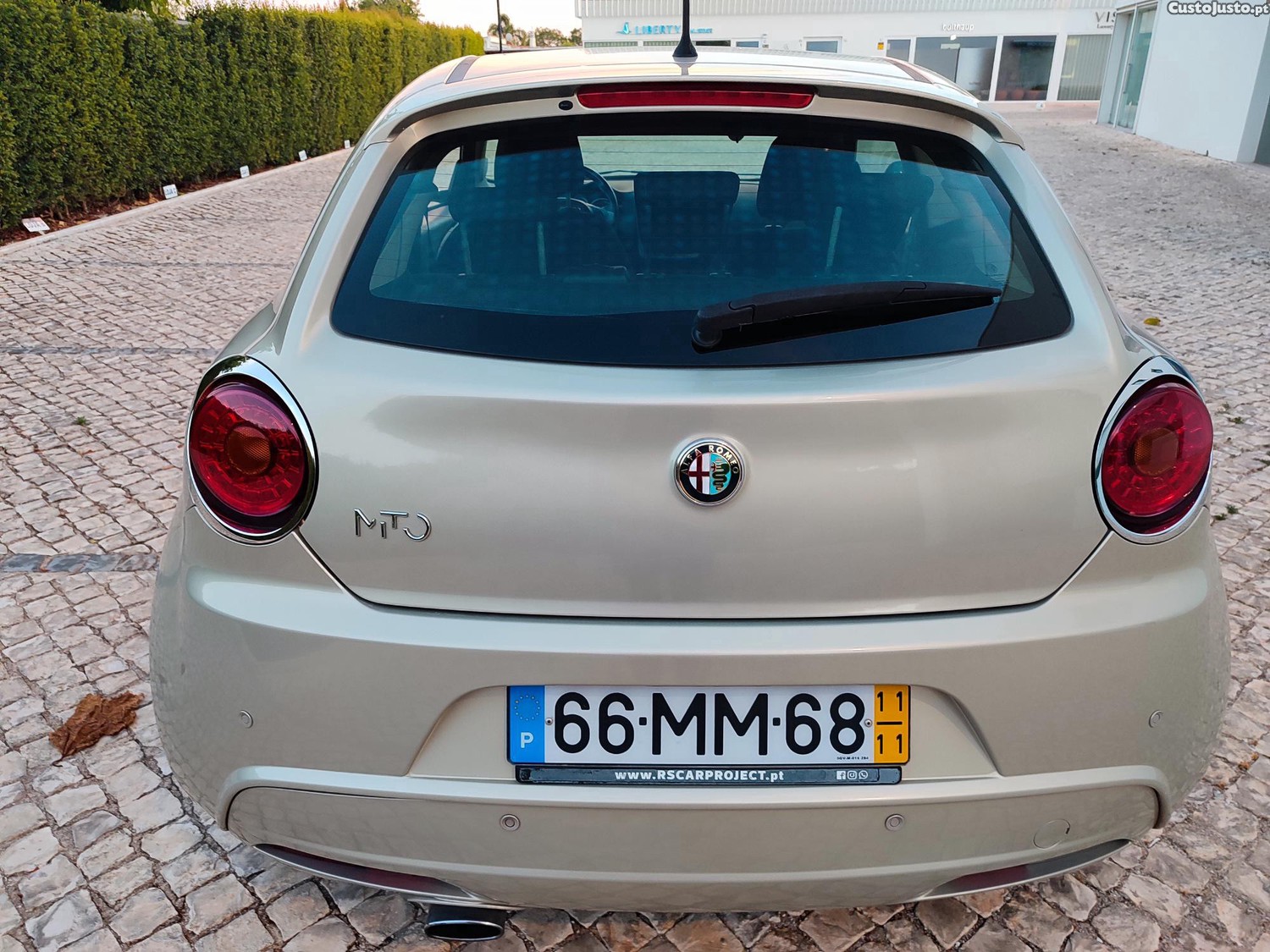 Alfa Romeo MiTo 138000km — fotografia 5