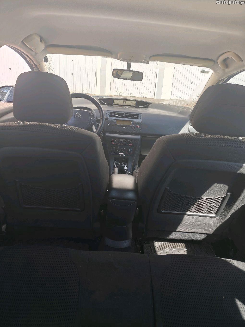 Citroën C4 gasóleo — fotografia 5