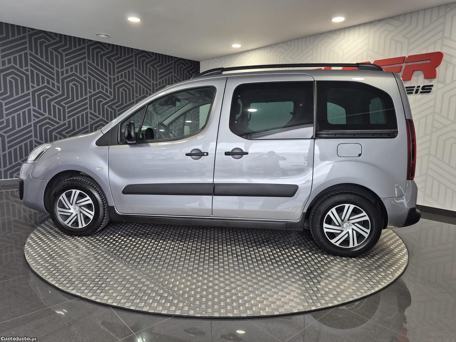 Citroën Berlingo 1.6 BlueHdi 5 Lug - 16 — photo 4