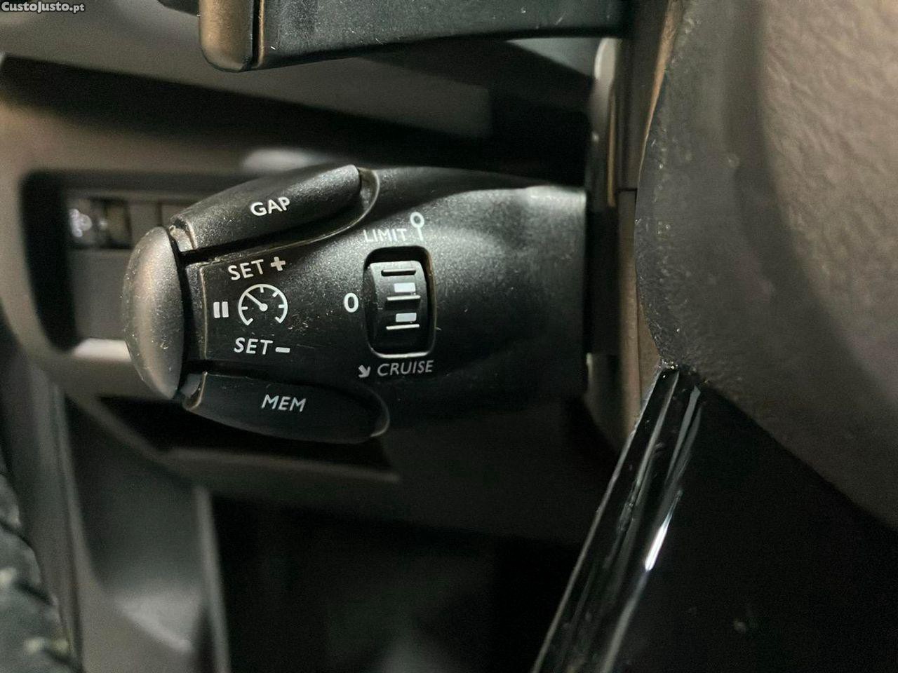 Citroën C5 Aircross 1.2 PureTech Feel Pack EAT8 — fotografia 3