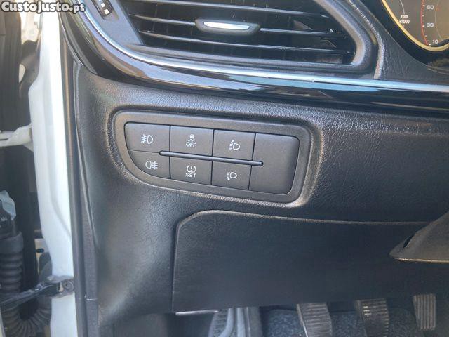 Fiat Tipo 1.3 MultiJet Life — fotografia 12