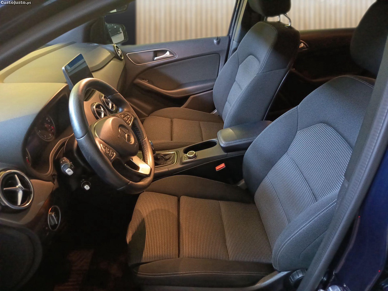 Mercedes-Benz B 180 1.5D — fotografia 7