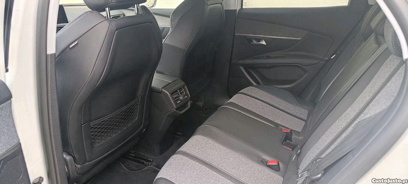 Peugeot 3008 1.5 HDi sport 130cv — fotografia 6