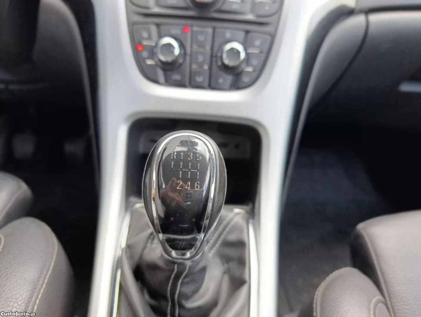 Opel 1204 1.4 t — fotografia 13