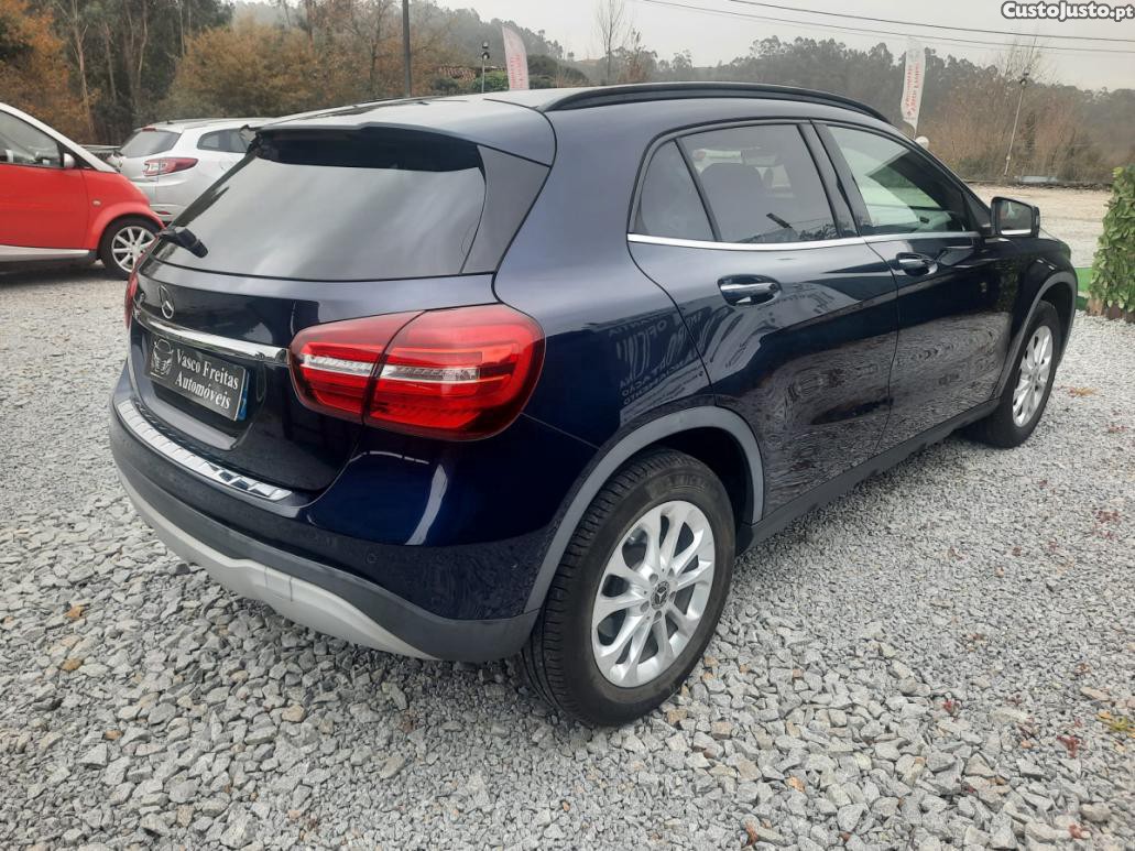 Mercedes-Benz GLA 180 Cdi Urban 110 cv — fotografia 9