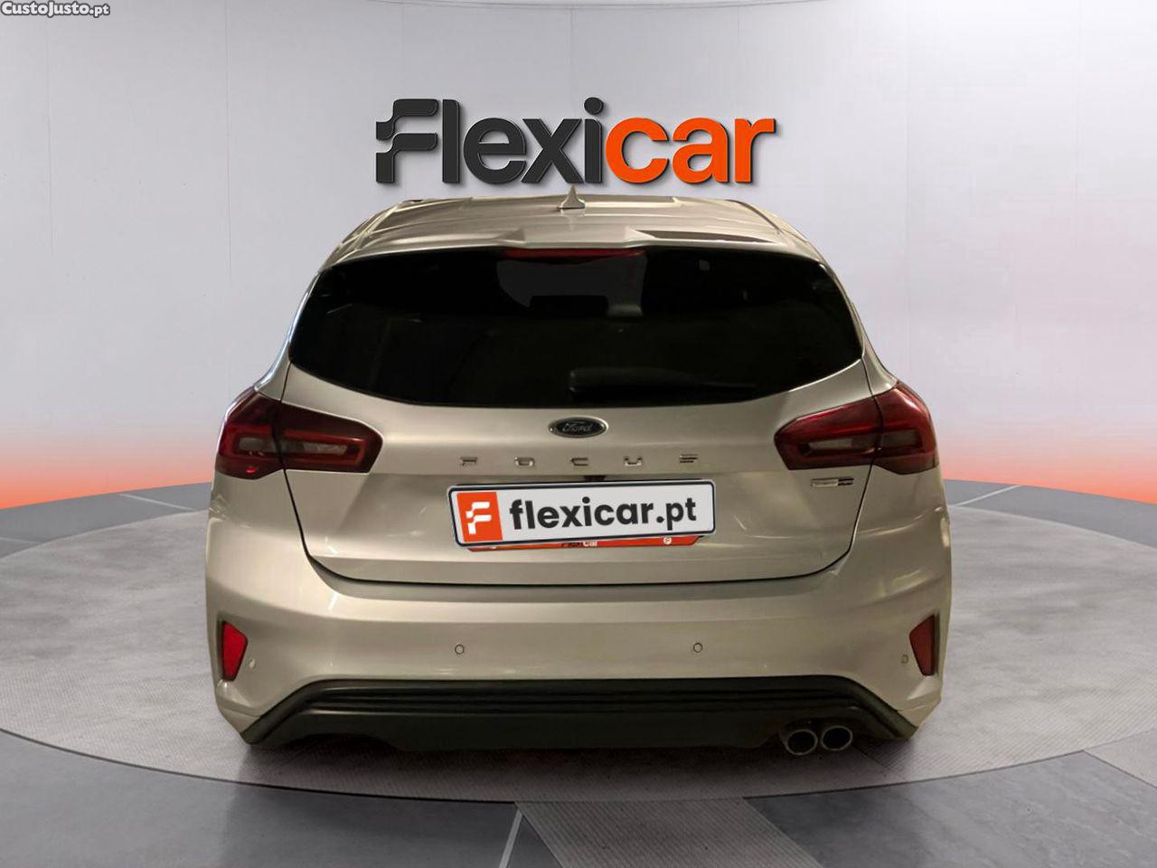 Ford Focus 1.0 EcoBoost MHEV ST-Line X — fotografia 16