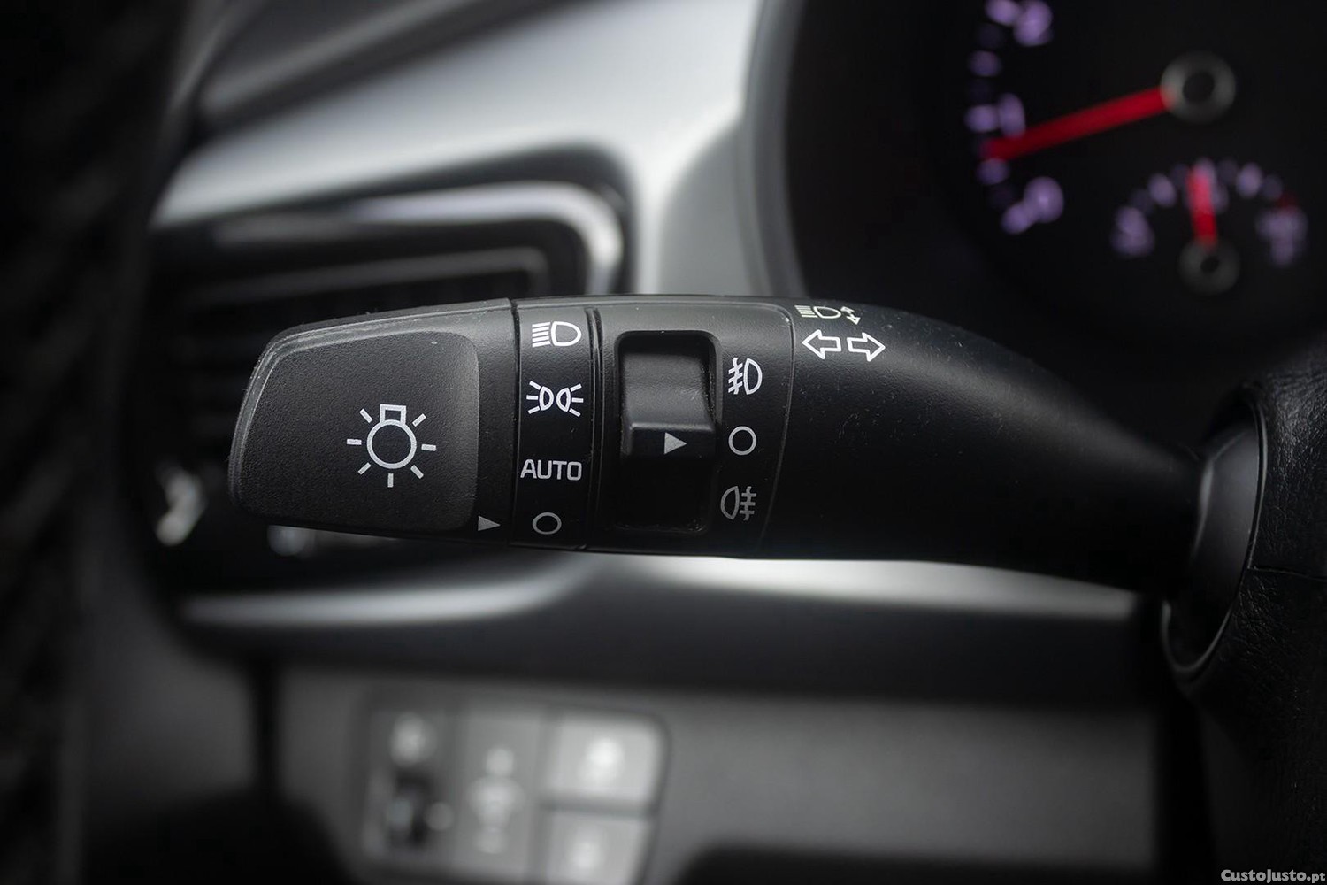 Kia Rio 1.2 CVVT Easy — fotografia 8