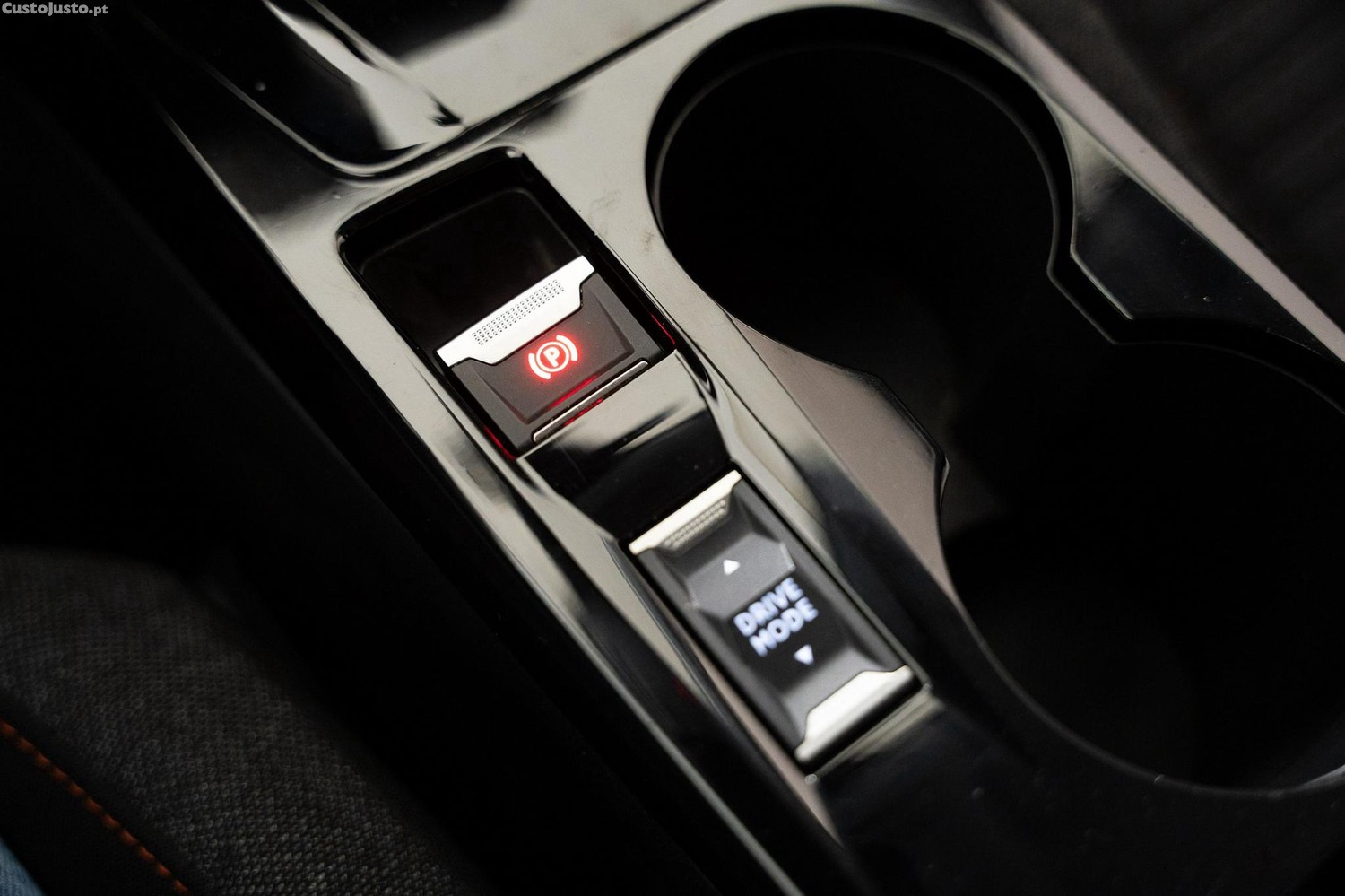 Peugeot 208 50 kWh Active — fotografia 5
