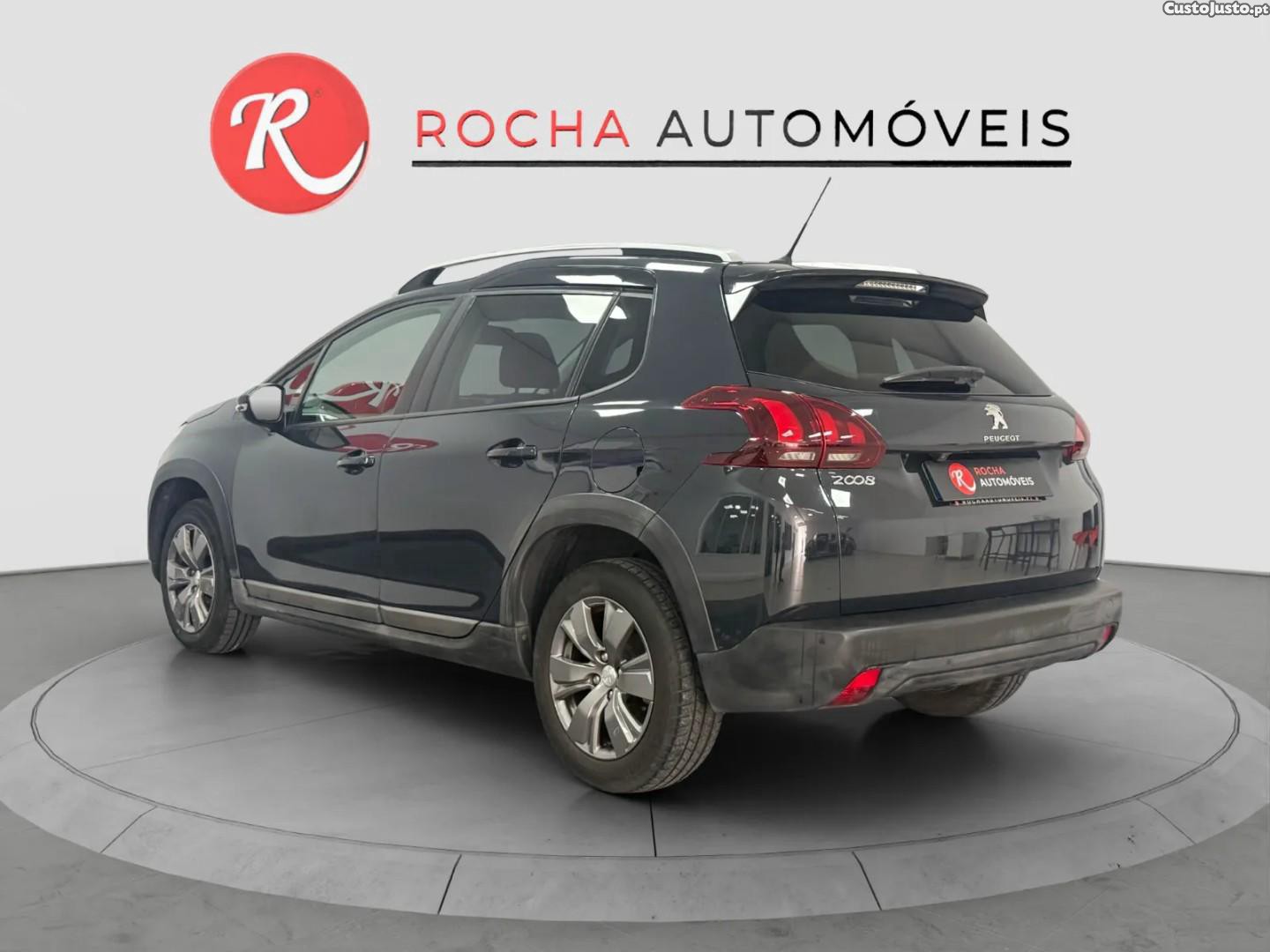 Peugeot 2008 1.2 PureTech Style — fotografia 5