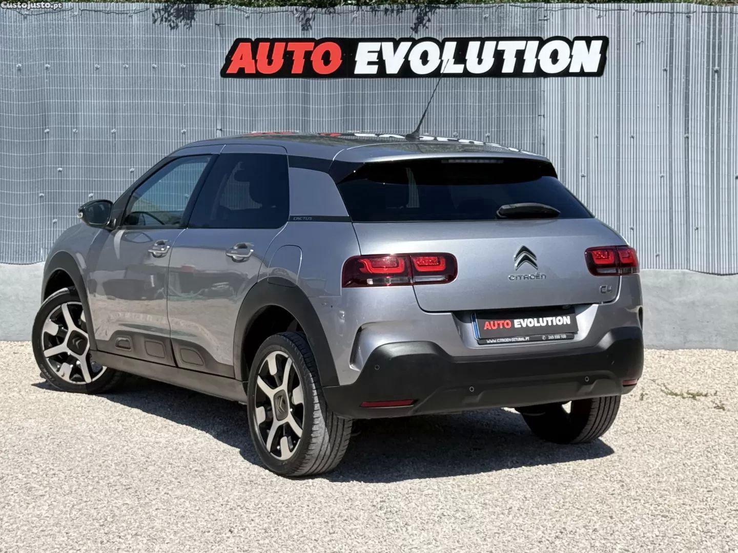 Citroën C4 1.6 bluehdi shine — fotografia 16