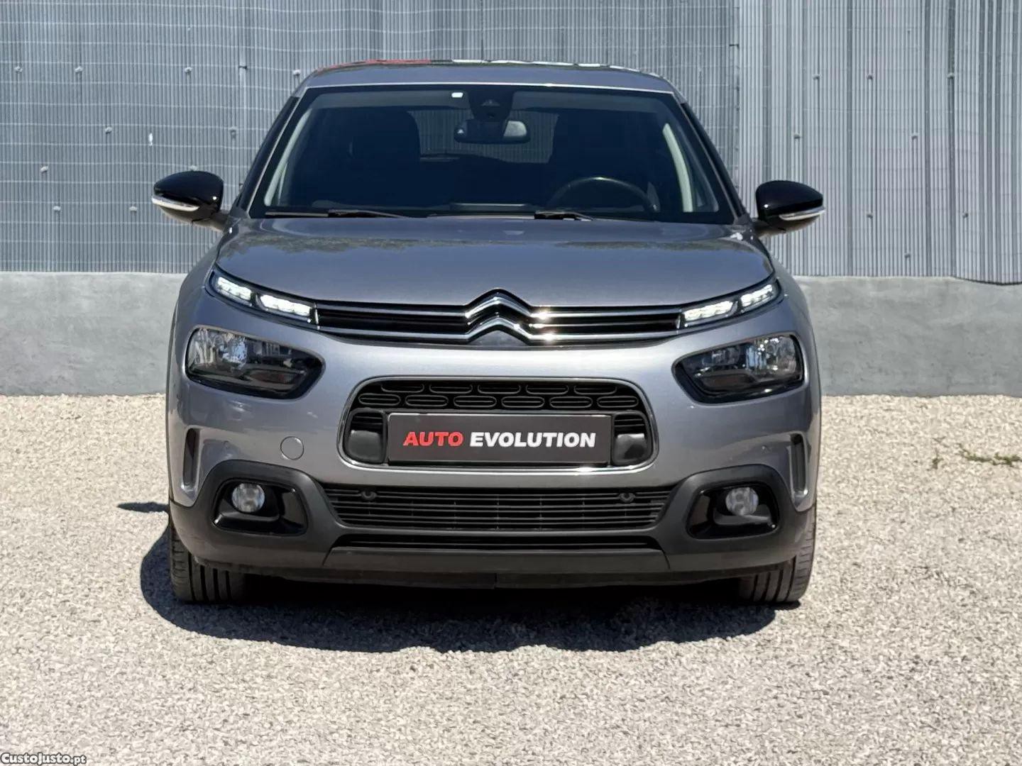 Citroën C4 1.6 bluehdi shine — fotografia 18