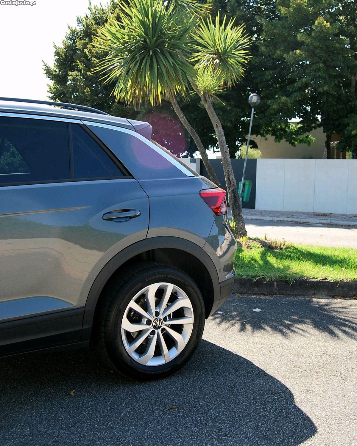 Volkswagen T-Roc 1.0TSI — fotografia 9
