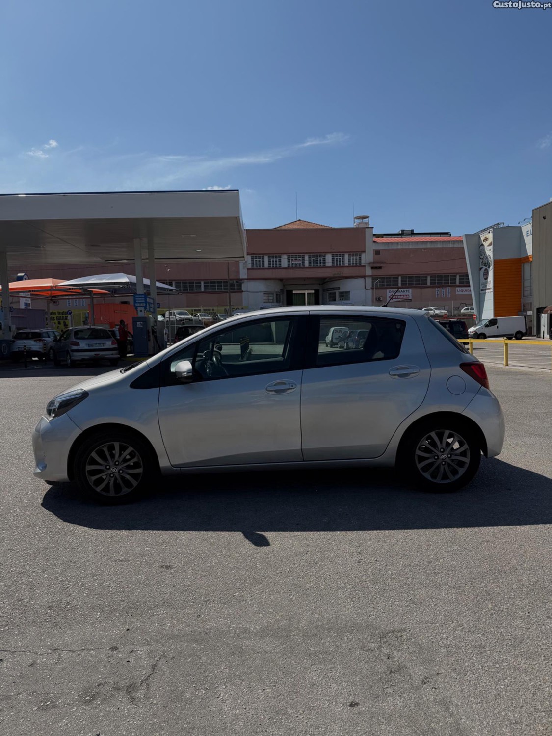 Toyota Yaris 1.0 VVT-i — fotografia 5