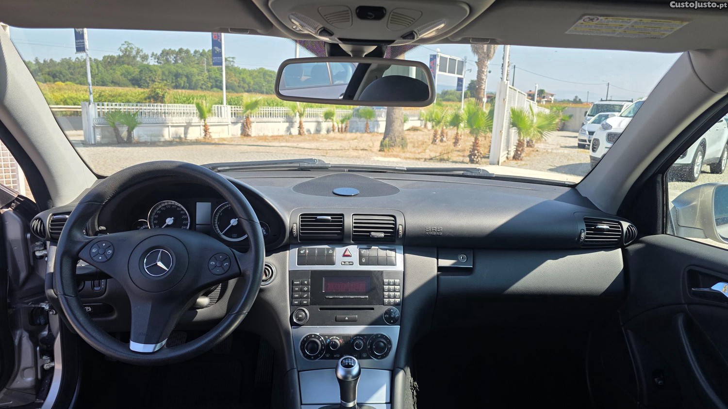 Mercedes-Benz CLC 180 Kompressor 143cv — fotografia 5