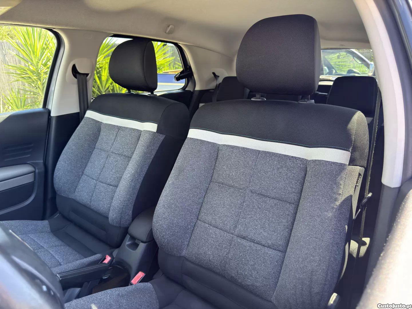 Citroën C4 1.6 bluehdi shine — fotografia 13