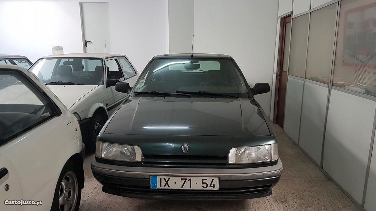 Renault 21 5 portas GTL — fotografia 4