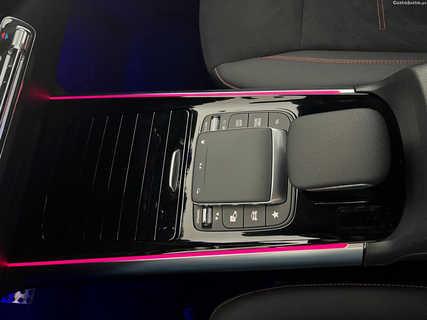 Mercedes-Benz EQA 4Matic AMG Line — fotografia 3