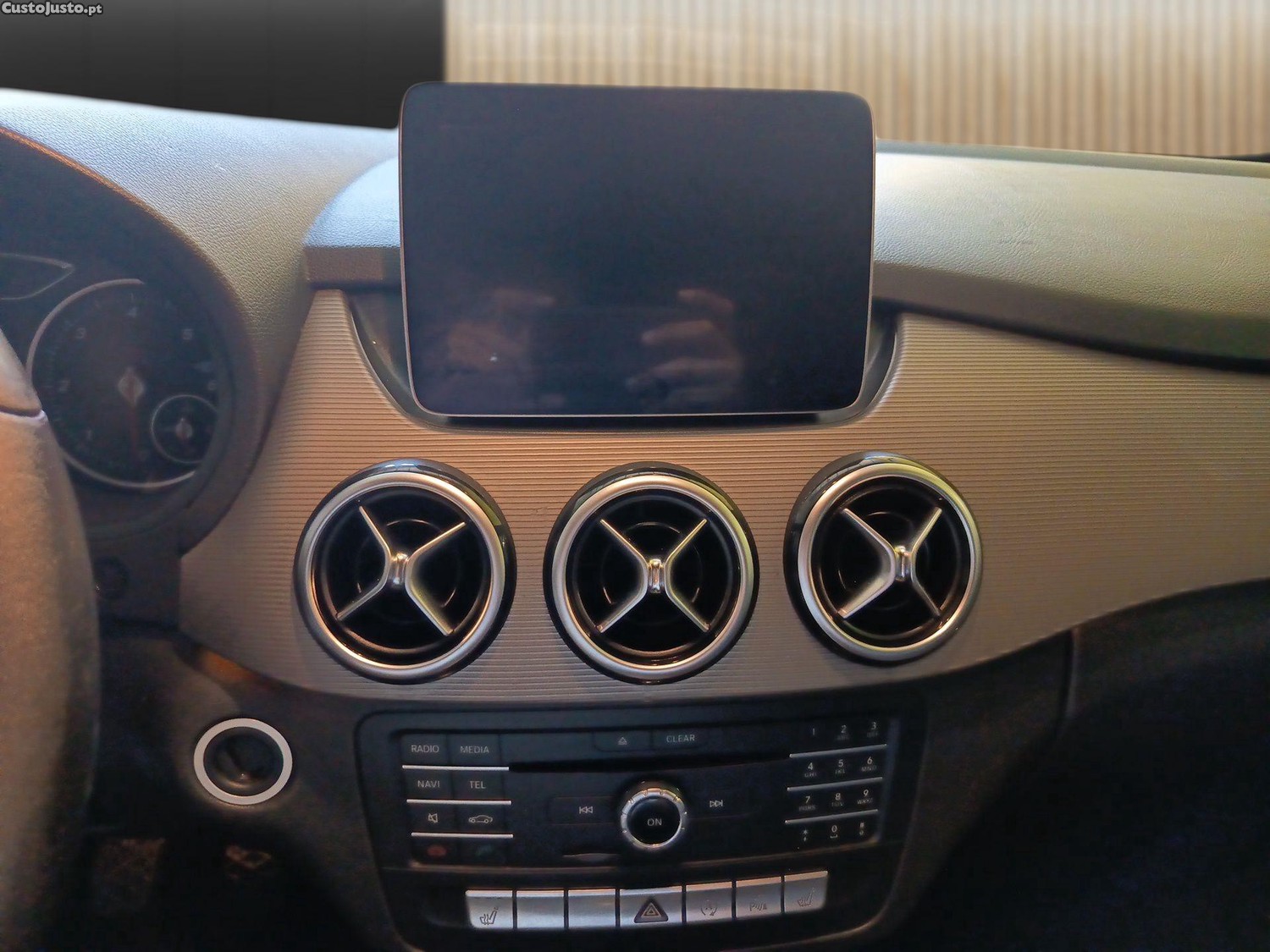Mercedes-Benz B 180 1.5D — fotografia 5