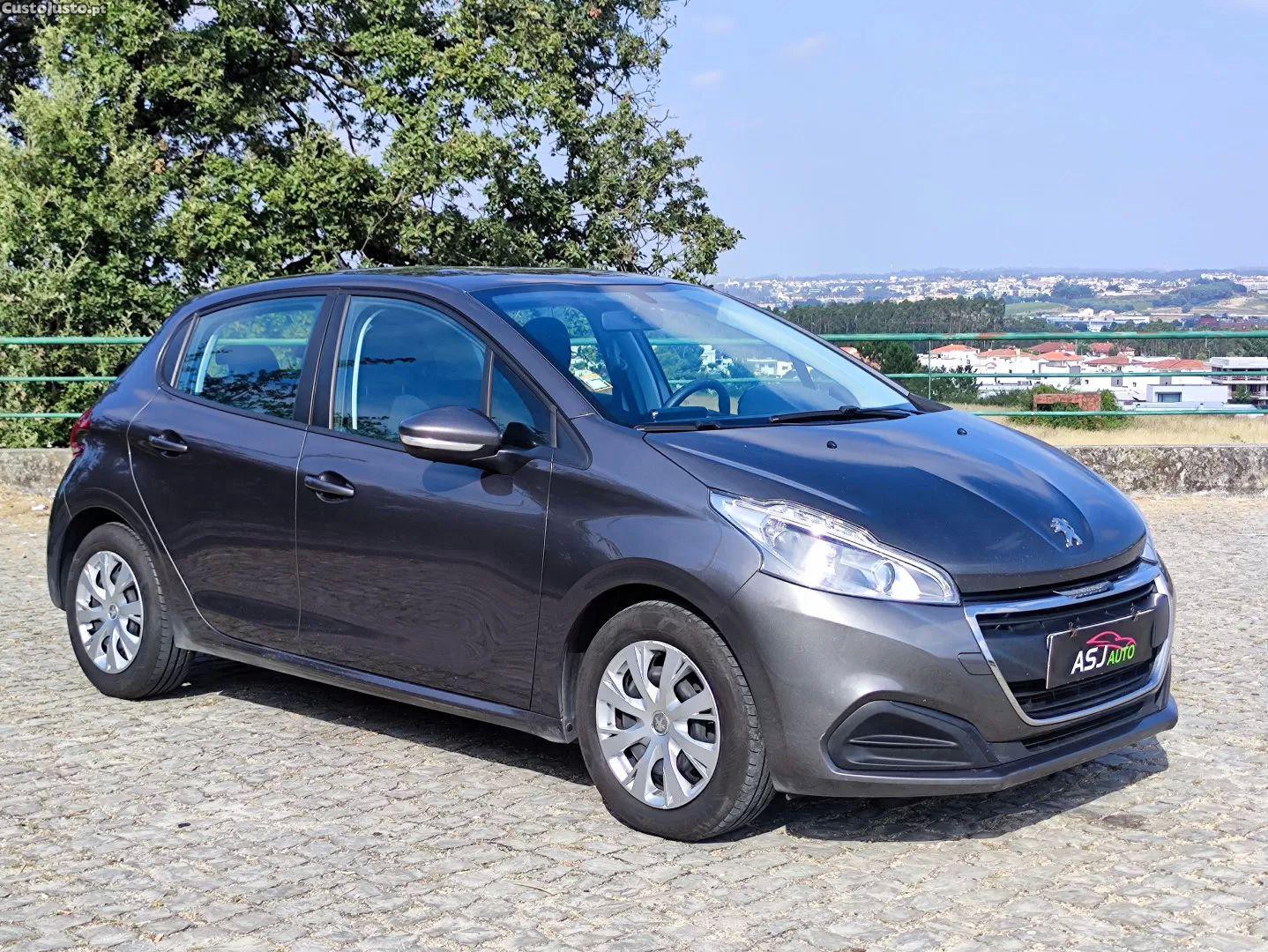 Peugeot 208 1.5 bluehdi active — fotografia 18