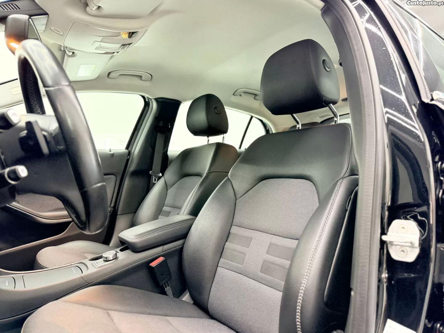 Mercedes-Benz GLA 200 Aut. — fotografia 6