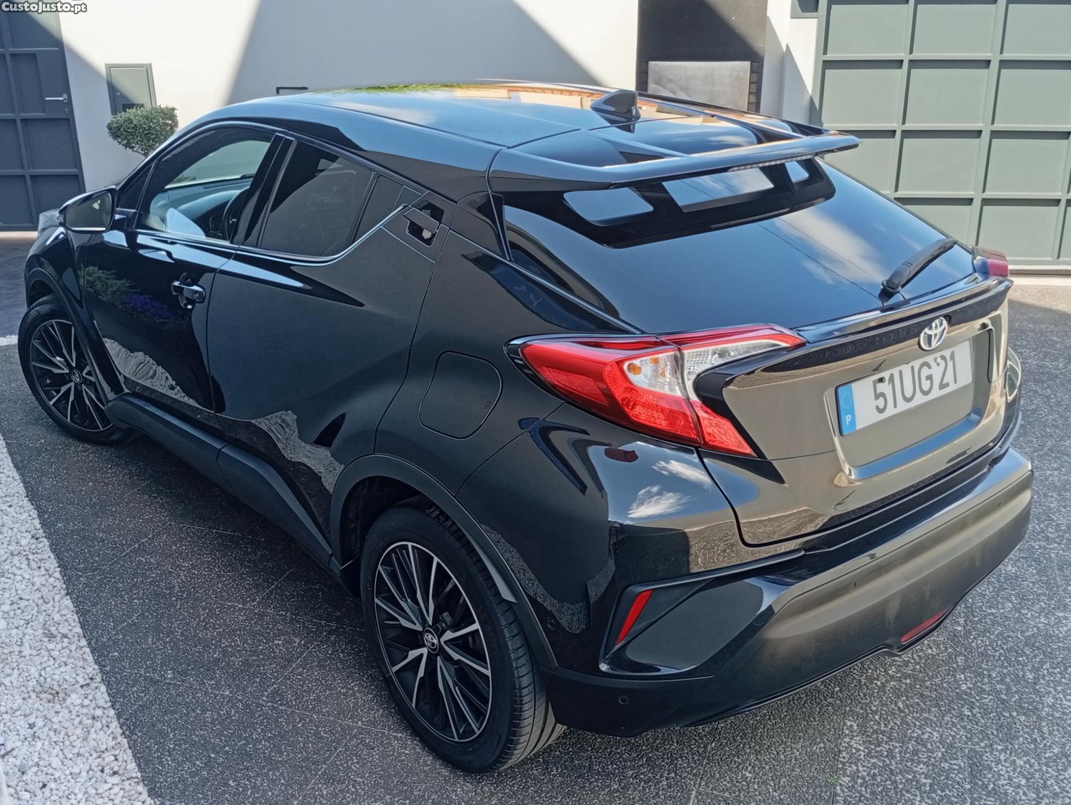 Toyota C-HR Exclusive+Pack Luxury — fotografia 10