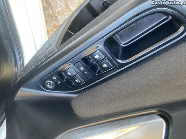 Fiat Tipo 1.3 MultiJet Life — fotografia 3