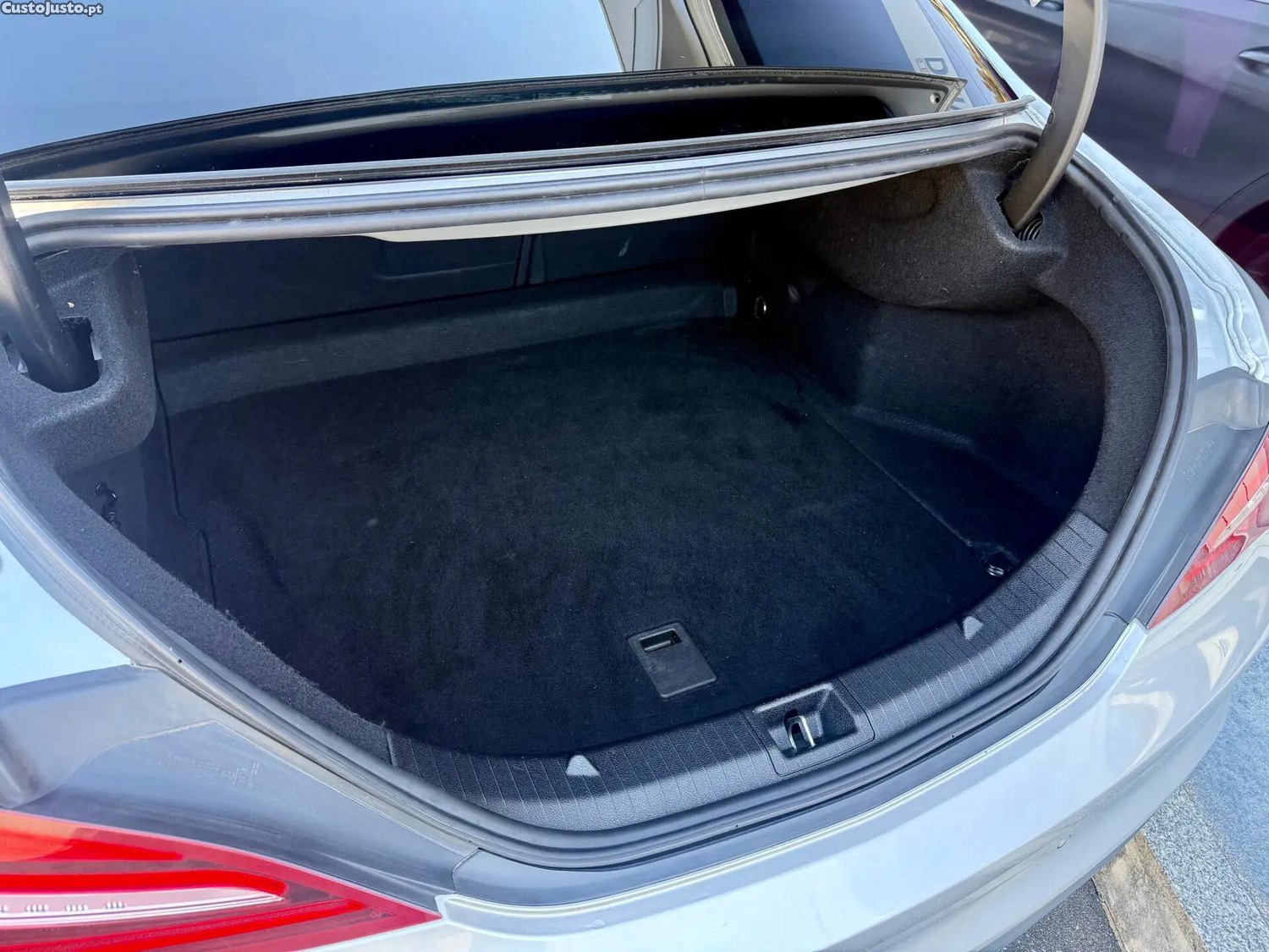 Mercedes-Benz CLA 180 d Urban — fotografia 4