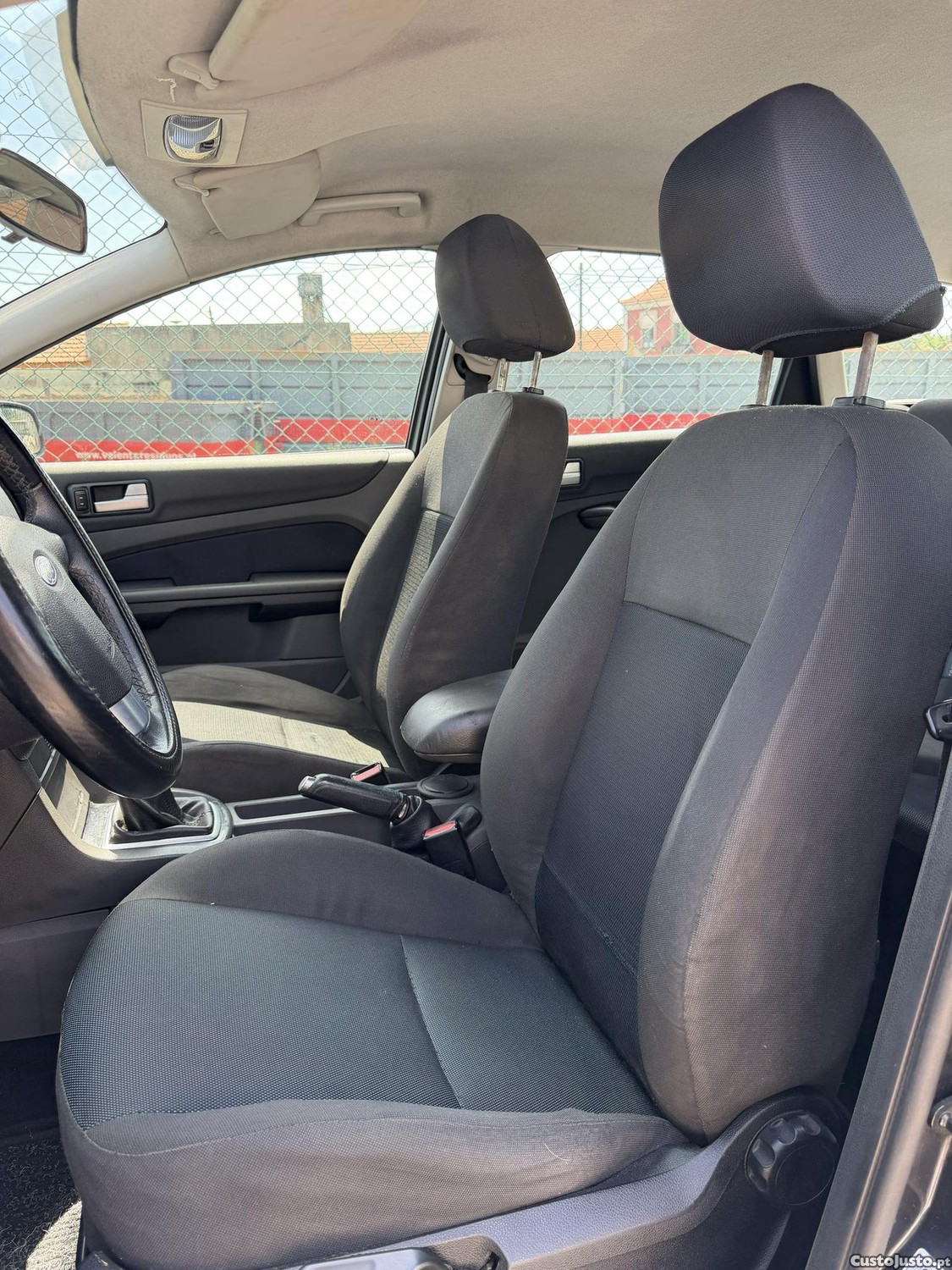Ford Focus 1.6TdCi 110CV — fotografia 13