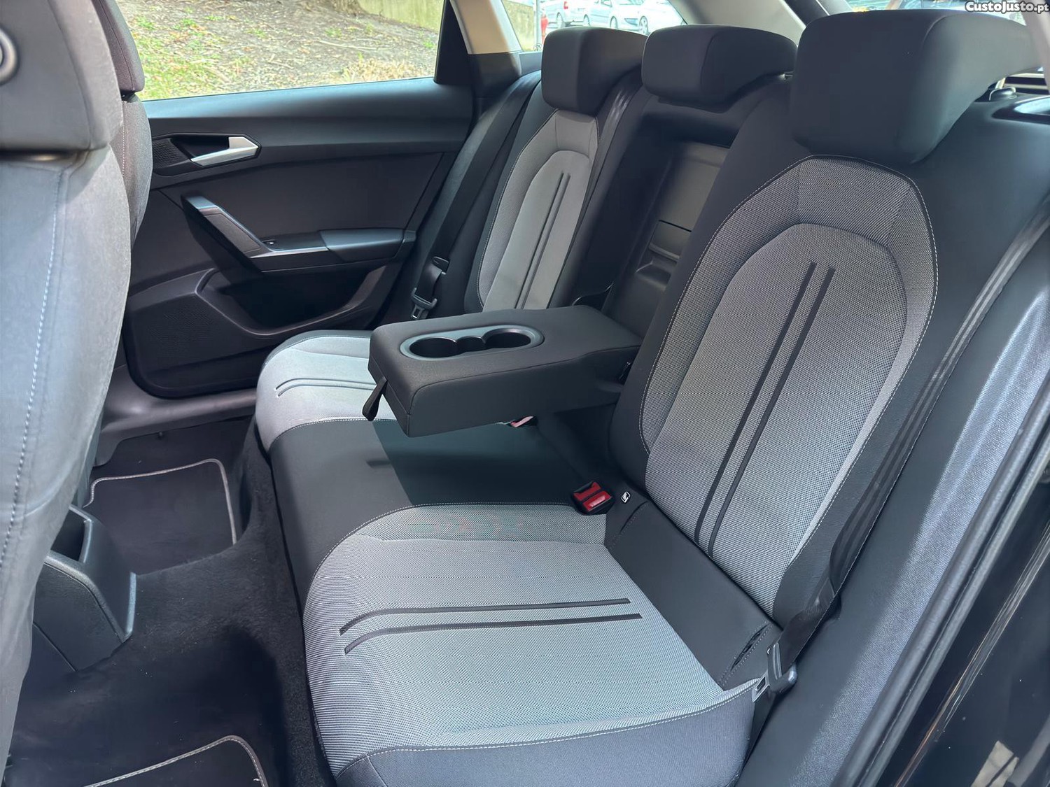 SEAT Leon 2.0 TDI Style — fotografia 9