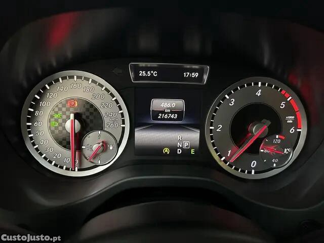 Mercedes-Benz A 160 d Urban Aut. — fotografia 3
