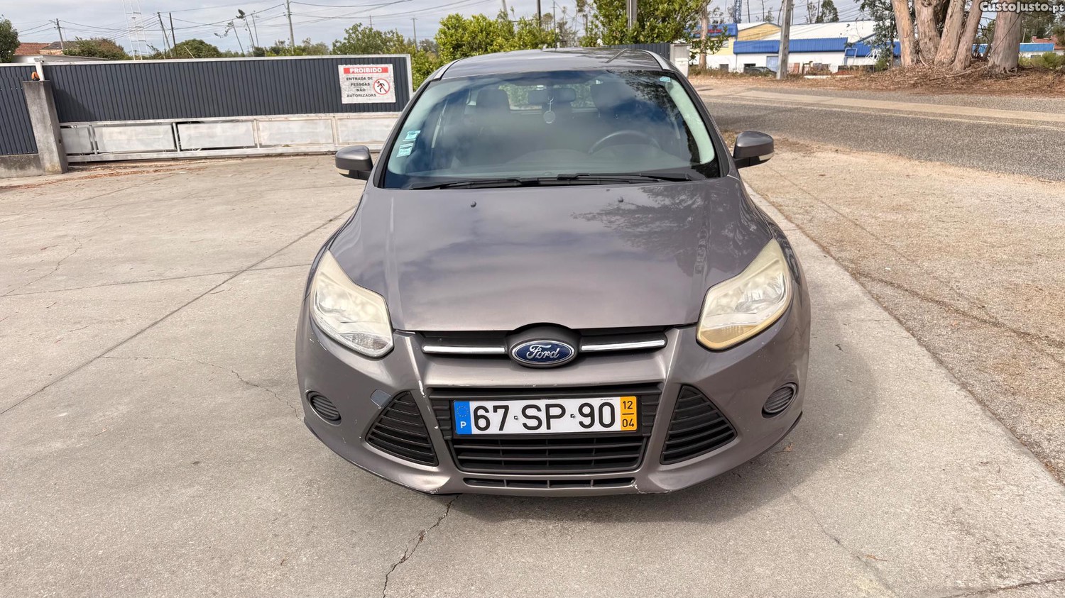 Ford Focus 1.6 TDCI de 2012 — fotografia 17