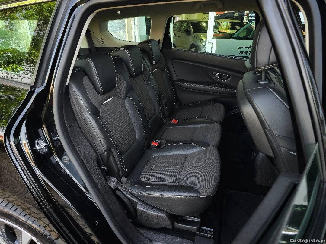 Renault Grand Scénic 1.5 dCi Intens EDC SS — fotografia 19