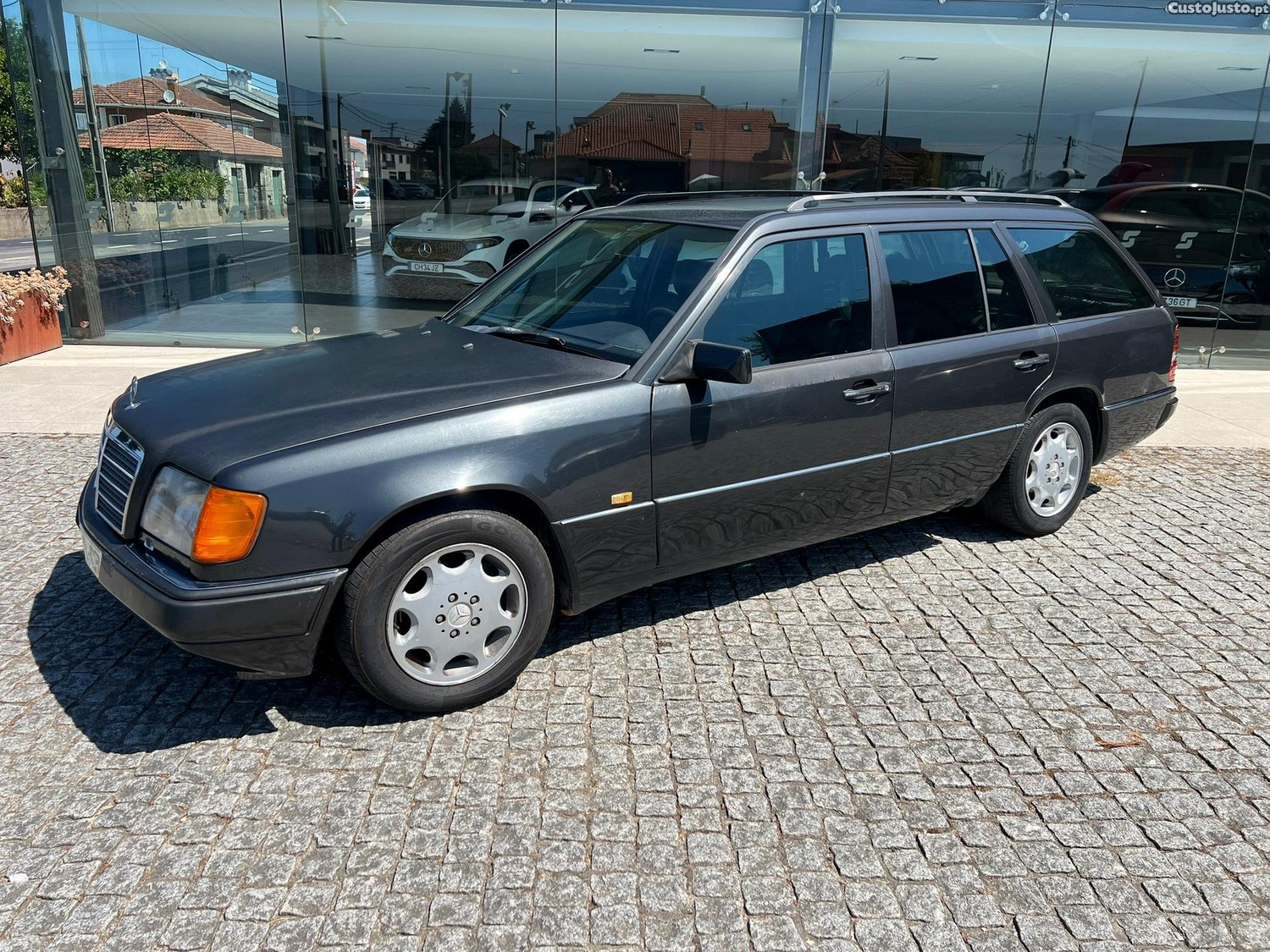 Mercedes-Benz E 250 D Turbo - 93 — photo 3
