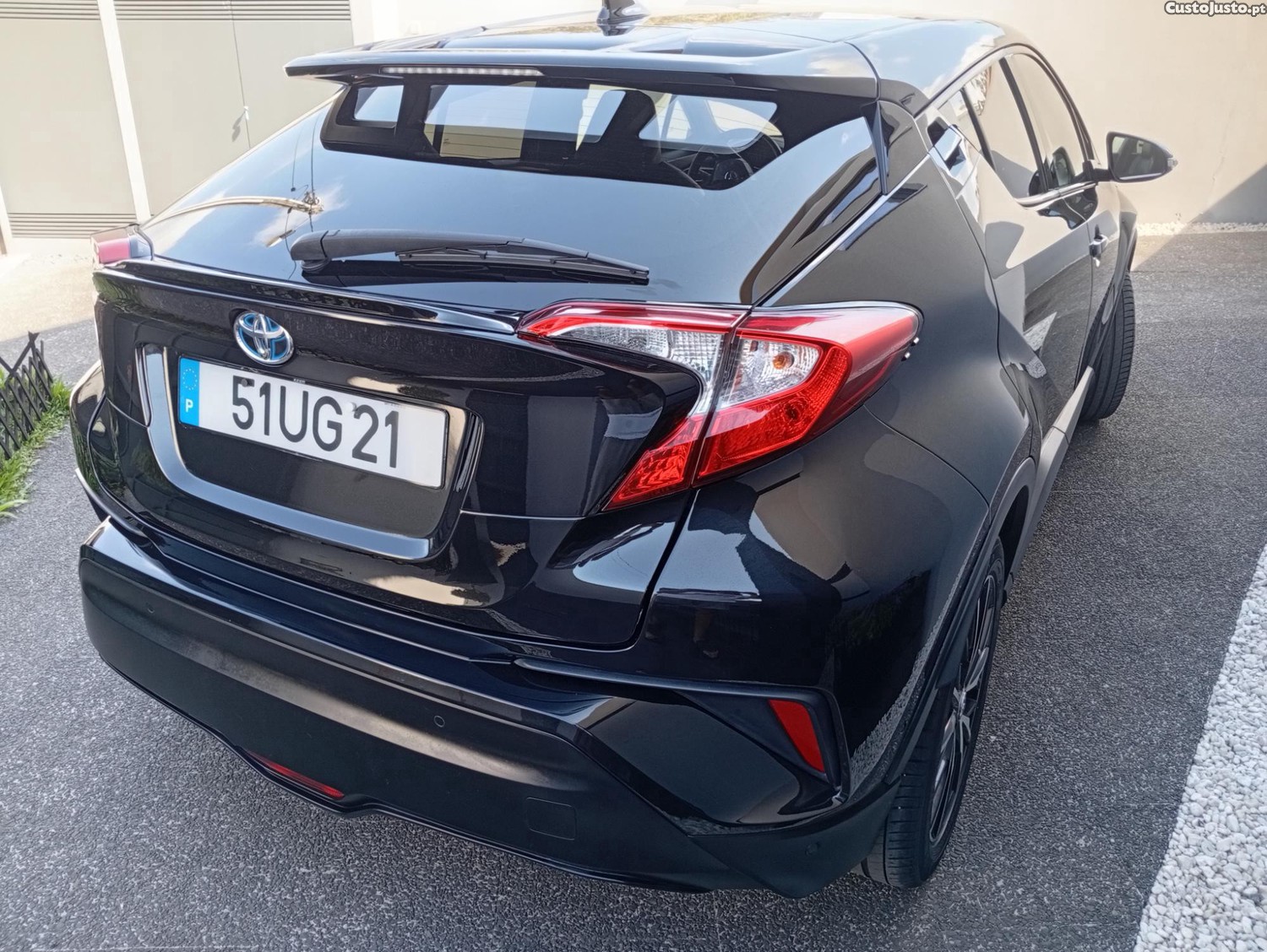 Toyota C-HR Exclusive+Pack Luxury — fotografia 9