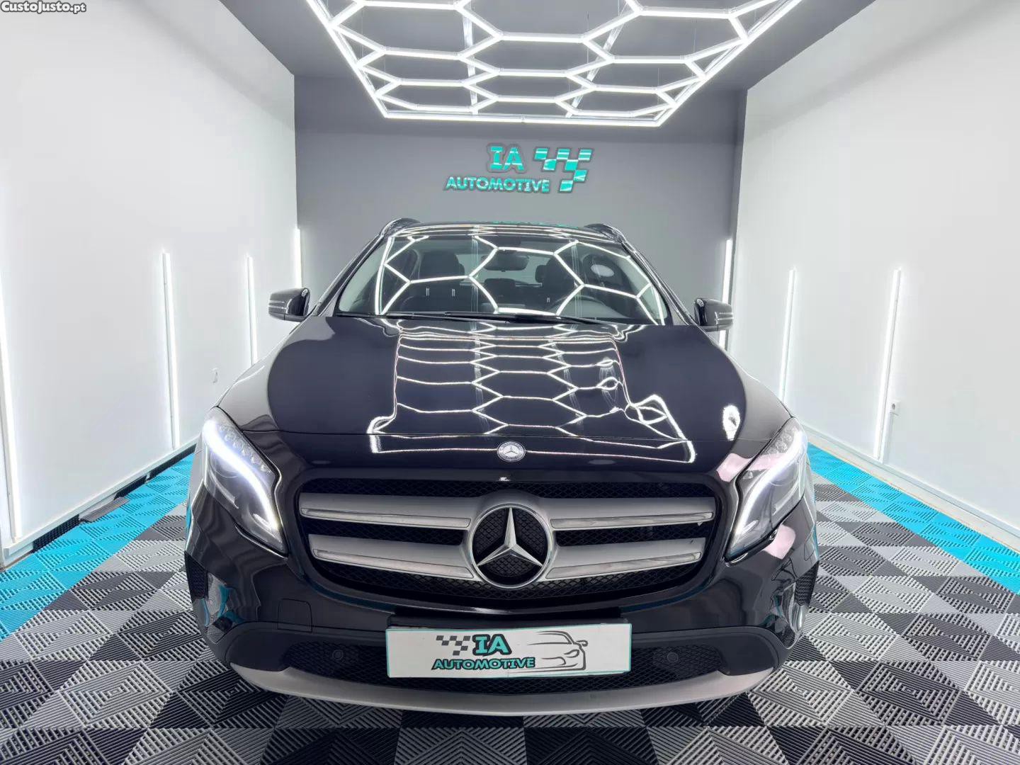 Mercedes-Benz GLA 200 Aut. — fotografia 20