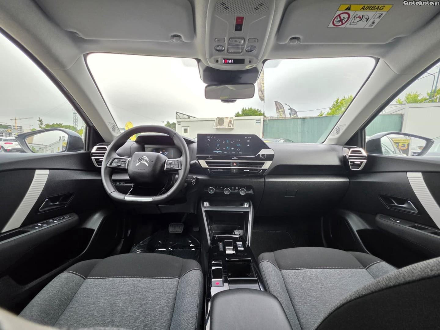 Citroën C4 X 1.2 Hybrid Max e-DSC6 — fotografia 7