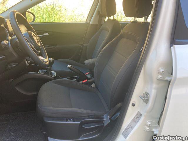 Fiat Tipo 1.3 MultiJet Life — fotografia 2