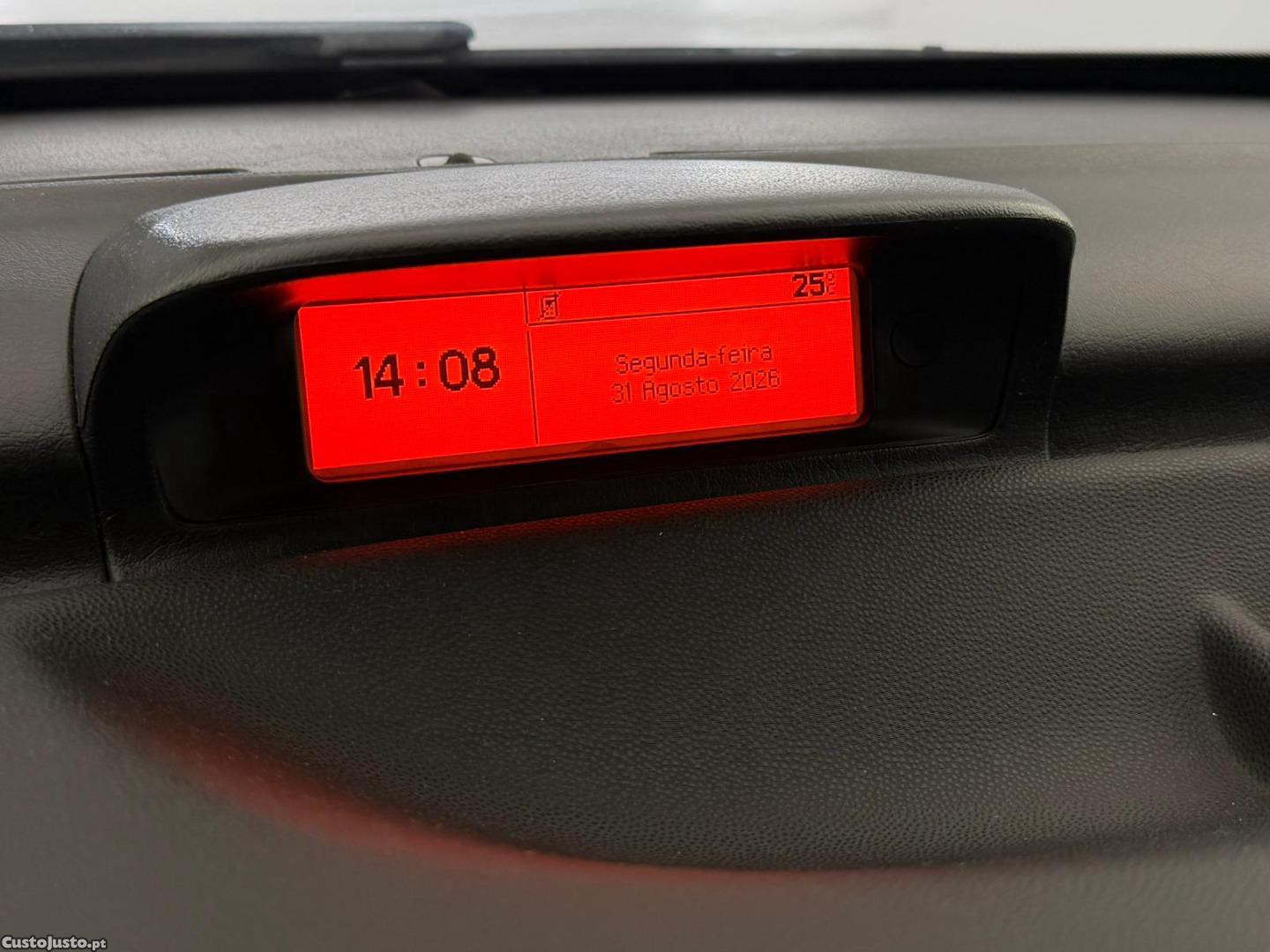 Peugeot 307 1.6HDi — fotografia 11