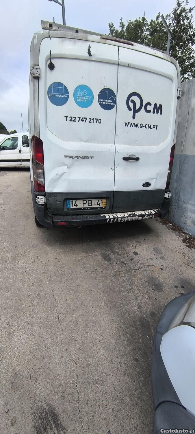Ford Transit 2.2 — fotografia 2