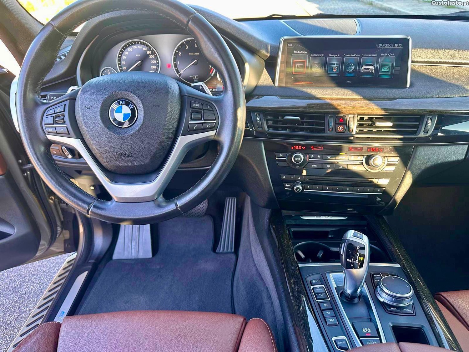 BMW X5 40e - XDRIVE - 64 MIL KM - COMO NOVO — fotografia 3
