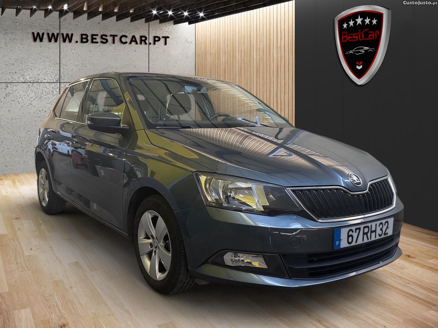 Skoda Fabia 1.0 — fotografia 11