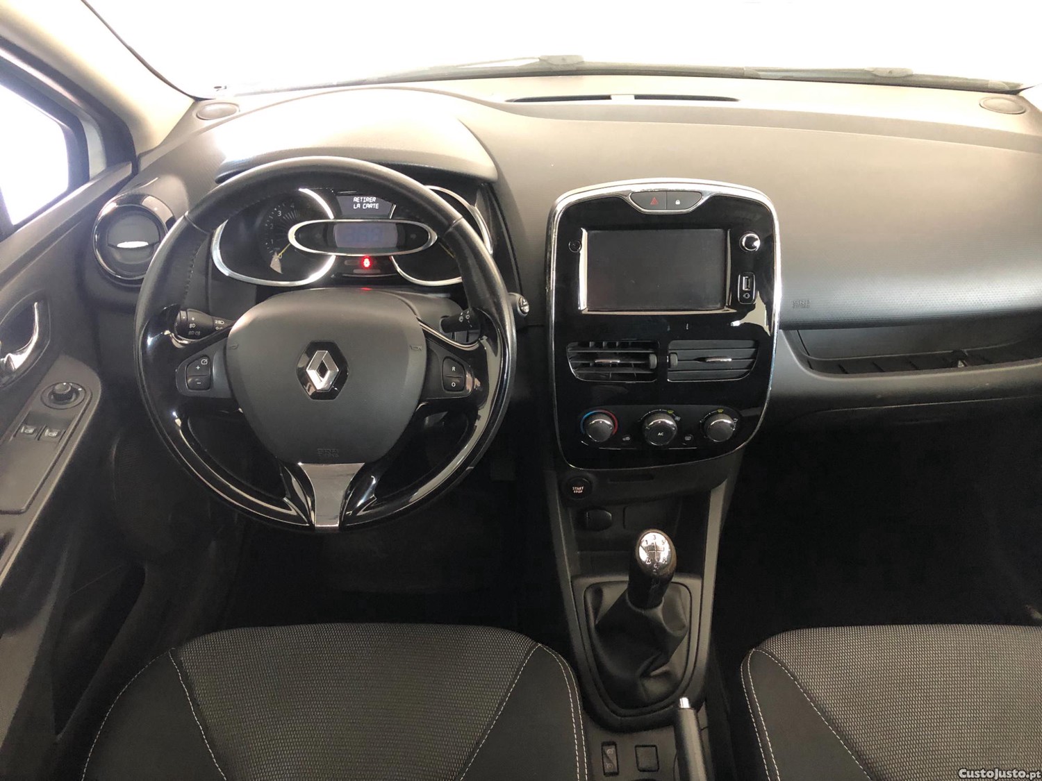Renault Clio Confort — photo 5