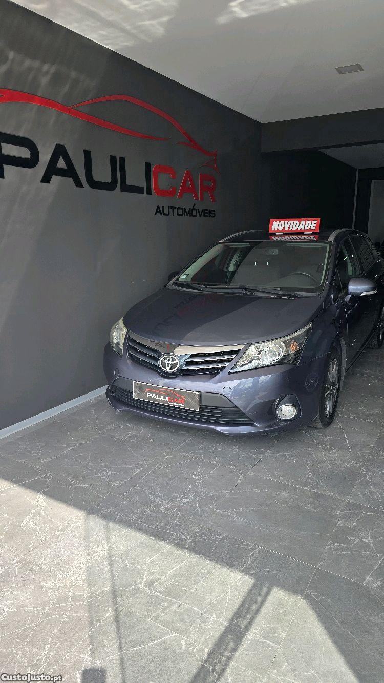 Toyota Avensis 2.0 d4d 125cv — fotografia 7