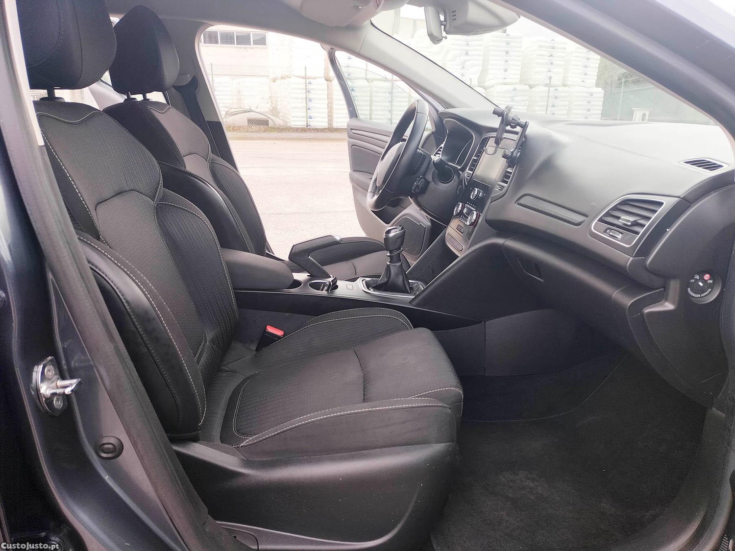 Renault Mégane IV 1.5DCI Blue 115cv — fotografia 8