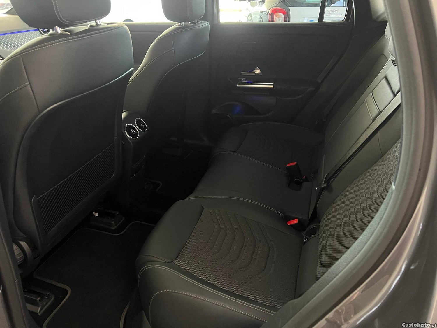 Mercedes-Benz EQA Progressive — fotografia 16