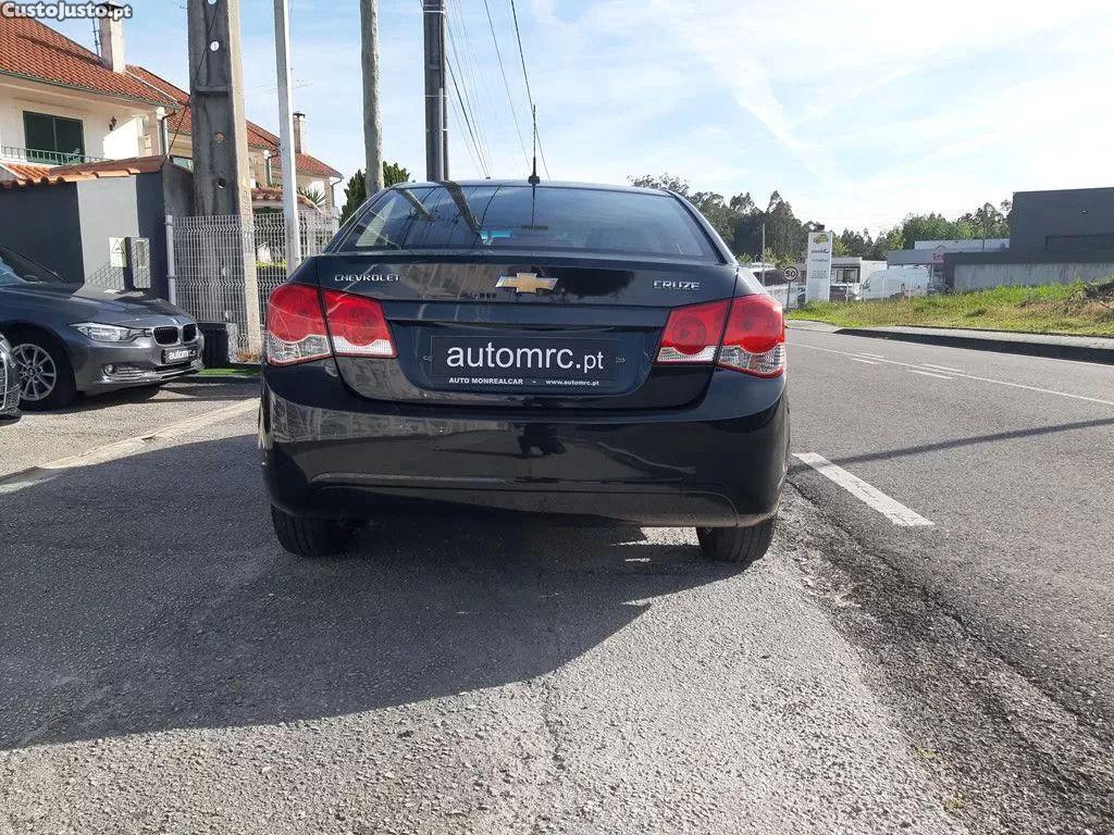 Chevrolet Cruze 1.7 vcdi ltz — fotografia 17