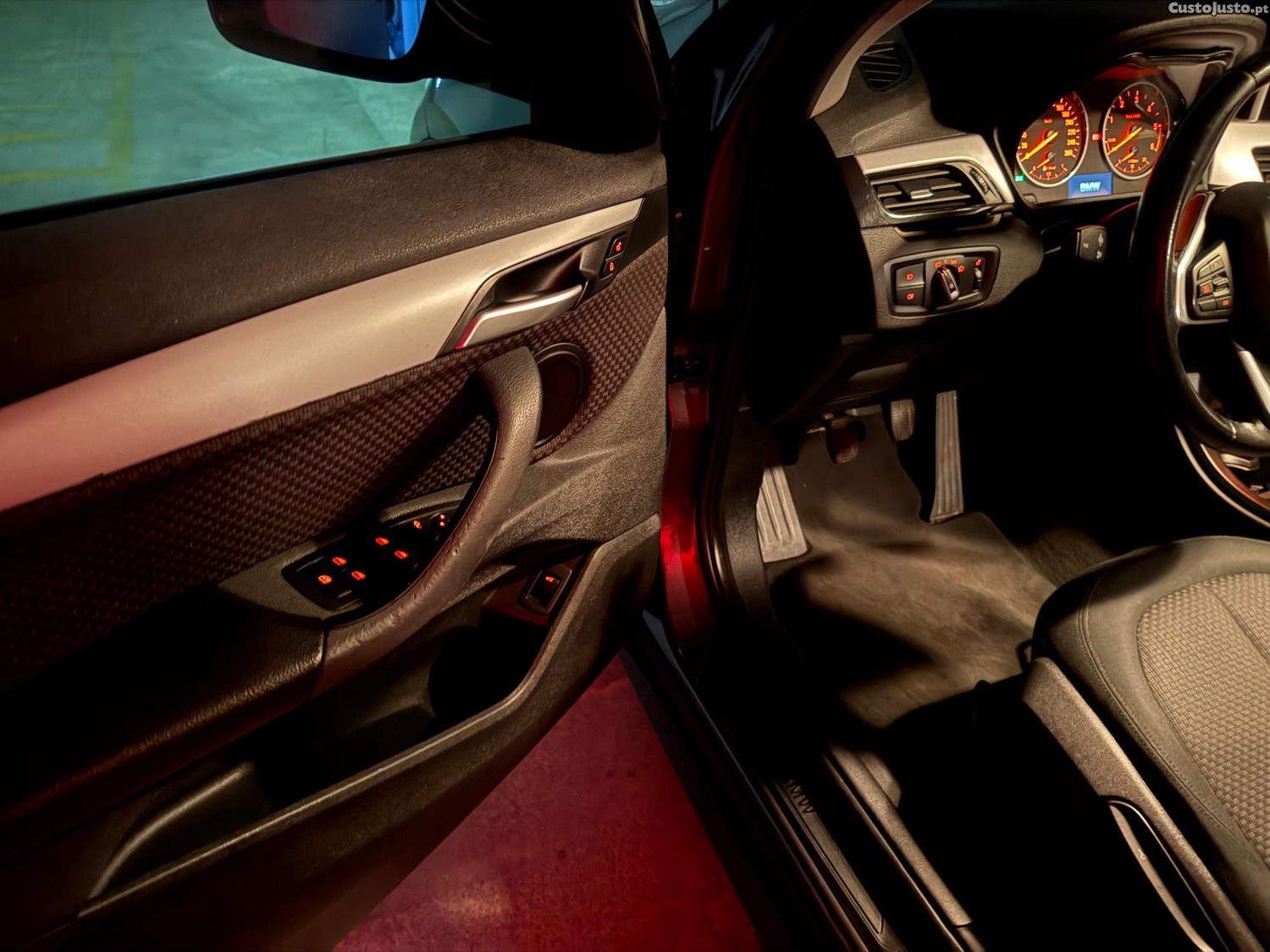 BMW X1 Sdrive16d — fotografia 3